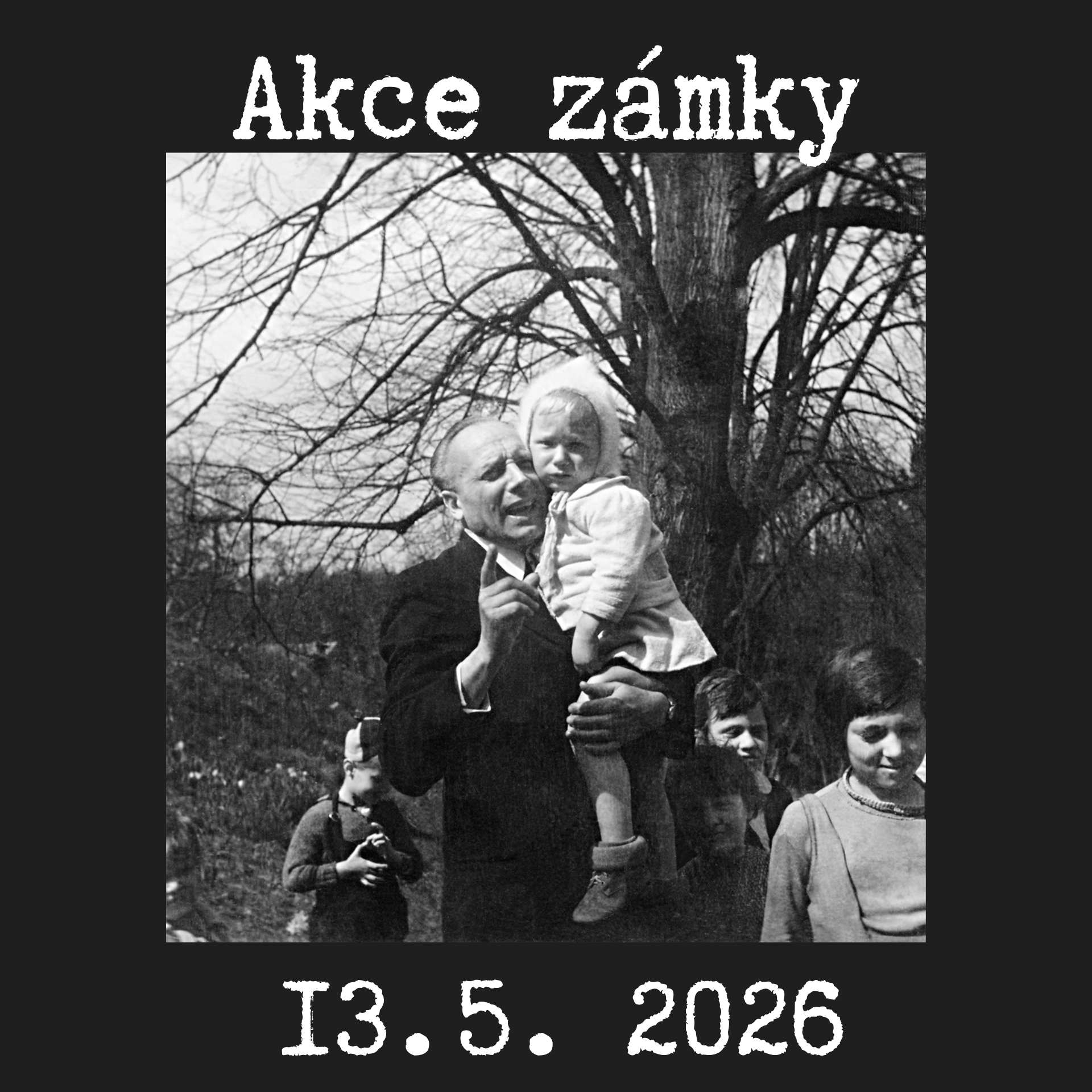 Z polic a regálů