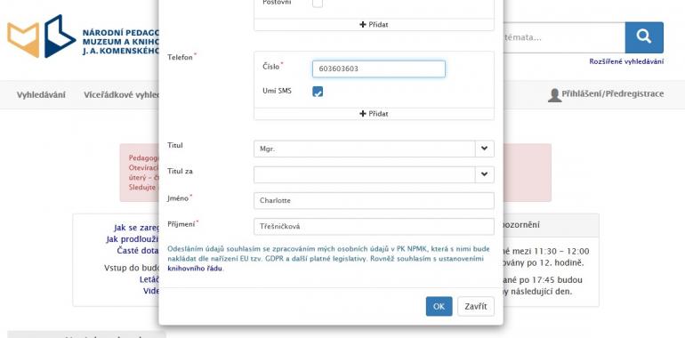 Vložte číslo telefonu nebo mobilu. Opět můžete zadat více údajů pomocí tlačítka +Přidat.